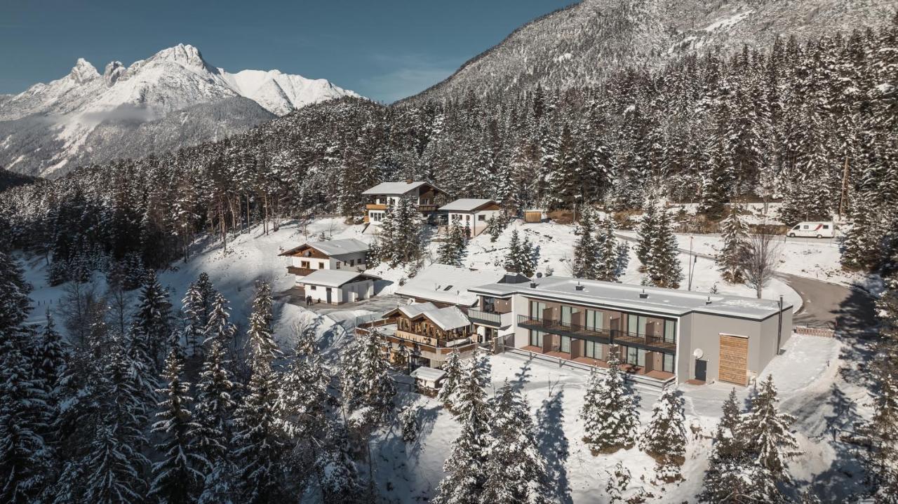 Hotel Garni Isarlodge Wiesenhof Scharnitz Eksteriør billede
